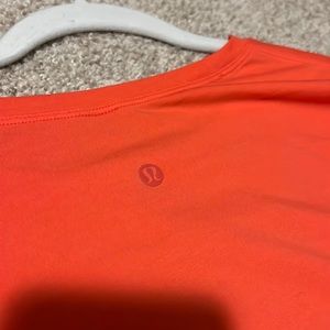 Lululemon Coral Top Size Medium